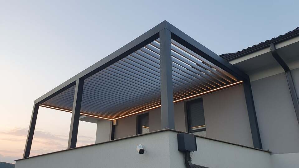 Pergolă Bioclimatică